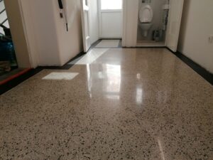Terrazzo po vyleštění