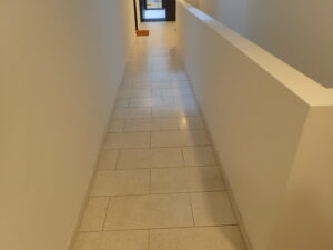 Teracová dlažba před renovaci