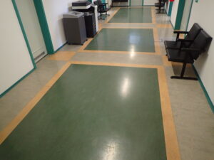 Špinavé marmoleum původní stav