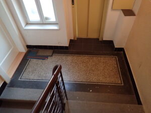 Terazzo před renovací